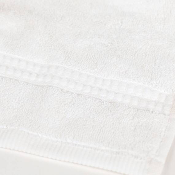 TRAMAS+ 4er-Set Premium Handtücher 700 g, 100% Baumwolle, 2 Handtücher 50x100 cm und 2 Badetücher 70x140 cm, extra weich, schnelltrocknend und sehr saugfähig - Weiß
