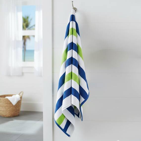 Casa Copenhagen Monaco Handtücher 4-Stück Geschenkset aus – Grasgrün Strandtüchern, 75x150 cm extragroße Pooltüchern 100% Baumwolle (perfekte Sommer Geschenkset für Damen & Herren)