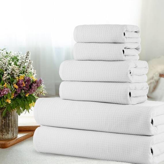 Casa Copenhagen, 6teiliges Designer Handtuch Geschenkset aus 100% ägyptischer Baumwolle –Weiß, 600 g/m² (2Badetücher, 2Handtücher, 2Waschhandschuhe) Geschenkbox für Damen & Herren