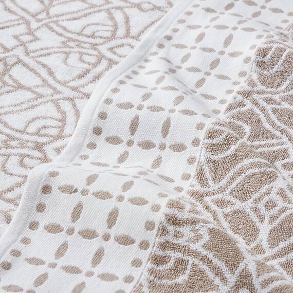 Modern Threads 2 Badetücher, 2 Handtücher, 2 Waschlappen, garngefärbtes Jacquard/einfarbiges Handtuch-Set, Beige (Monroe Fawn), 6-teiliges Set