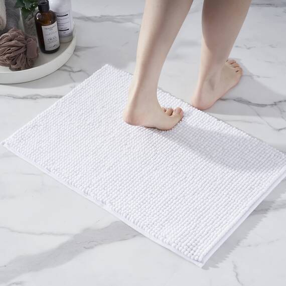 Decomira Badematte rutschfest | Als Badteppich Set kombinierbar | Badezimmer-Teppich Bad-Vorleger waschbar aus Chenille | Duschvorleger für Dusche, Badewannen, WC Deko | Weiss - 40x60 cm
