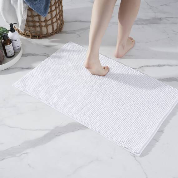 Decomira Badematte rutschfest | Als Badteppich Set kombinierbar | Badezimmer-Teppich Bad-Vorleger waschbar aus Chenille | Duschvorleger für Dusche, Badewannen, WC Deko | Weiss - 50x80 cm