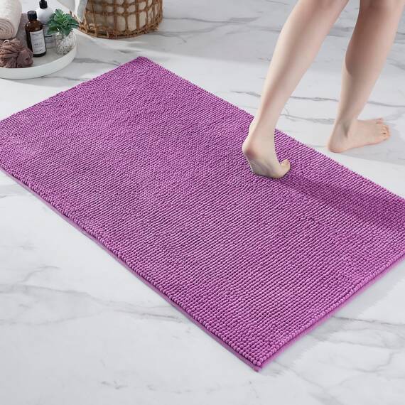 Decomira Badematte rutschfest | Als Badteppich Set kombinierbar | Badezimmer-Teppich Bad-Vorleger waschbar aus Chenille | Duschvorleger für Dusche, Badewannen, WC Deko | Lila - 70x120 cm