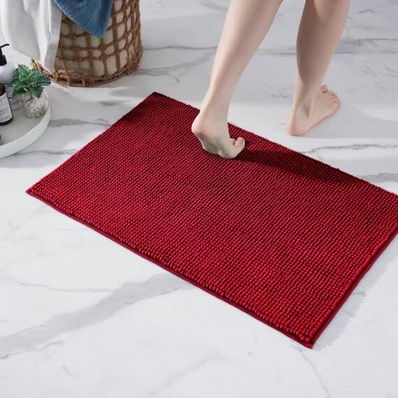 Decomira Badematte rutschfest | Als Badteppich Set kombinierbar | Badezimmer-Teppich Bad-Vorleger waschbar aus Chenille | Duschvorleger für Dusche, Badewannen, WC Deko | Rot - 50x80 cm (2stk)