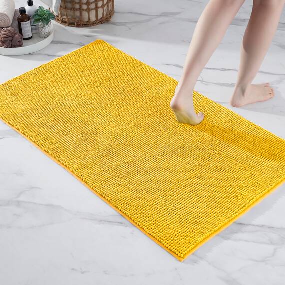 Decomira Badematte rutschfest | Als Badteppich Set kombinierbar | Badezimmer-Teppich Bad-Vorleger waschbar aus Chenille | Duschvorleger für Dusche, Badewannen, WC Deko | Gelb - 70x120 cm