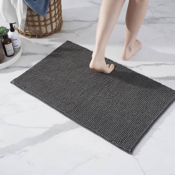Decomira Badematte rutschfest | Als Badteppich Set kombinierbar | Badezimmer-Teppich Bad-Vorleger waschbar aus Chenille | Duschvorleger für Dusche, Badewannen, WC Deko | Dunkelgrau - 50x80 cm (2stk)