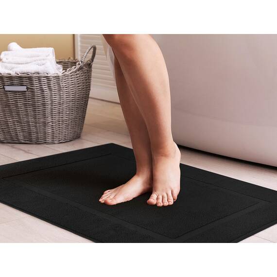 Utopia Towels - 2er Pack groß Badematte Badvorleger (53 x 86 cm) - 100% Baumwolle Frottee -Waschbare Badteppich (Schwarz)