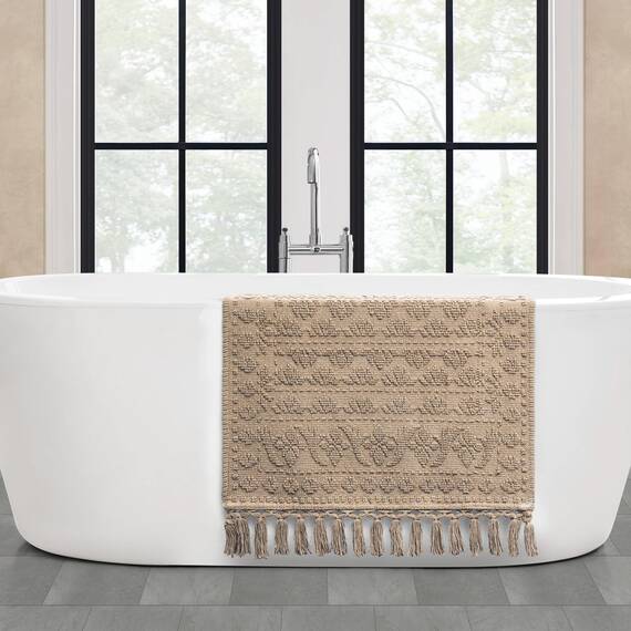 French Connection Nellore Badteppiche, gewebte und perlenbesetzte Badematten, langlebige und dicke Badematten für Badezimmer und Duschvorleger, 61 x 162,6 cm, Taupe