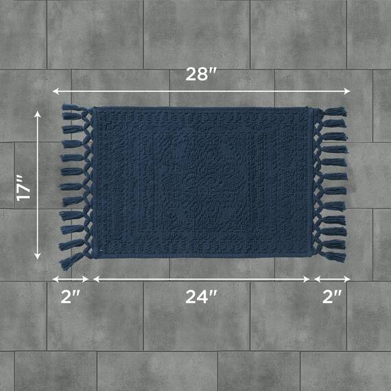 French Connection Nellore Badezimmerteppiche, gewebte und perlenbesetzte Badezimmermatten, langlebige Badematte, Dicke Badematten für Badezimmer und Duschvorleger, 43,2 x 71,1 cm, Marineblau