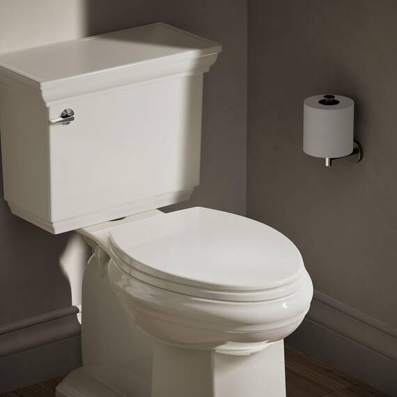 Kohler K-20110-96 Brevia länglicher WC-Sitz mit griffdichten Stoßstangen, ruhiger Sitz, Schnellbefestigungsbeschläge, Biscuit