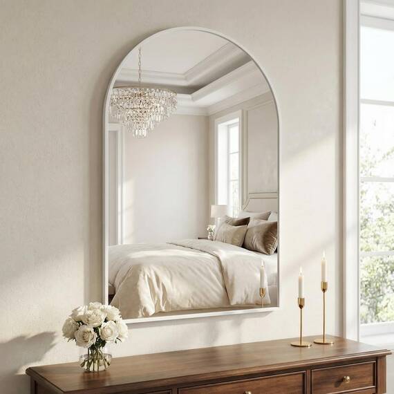 BEAUTYPEAK Bogen Wandspiegel mit Weiß, 76x51 cm Bruchsichere Aluminiumlegierung Rahmen Badspiegel, Kann an die Wand Gelehnt oder Aufgehängt Werden, Standspiegel für Schlafzimmer, Bad und Toiletten