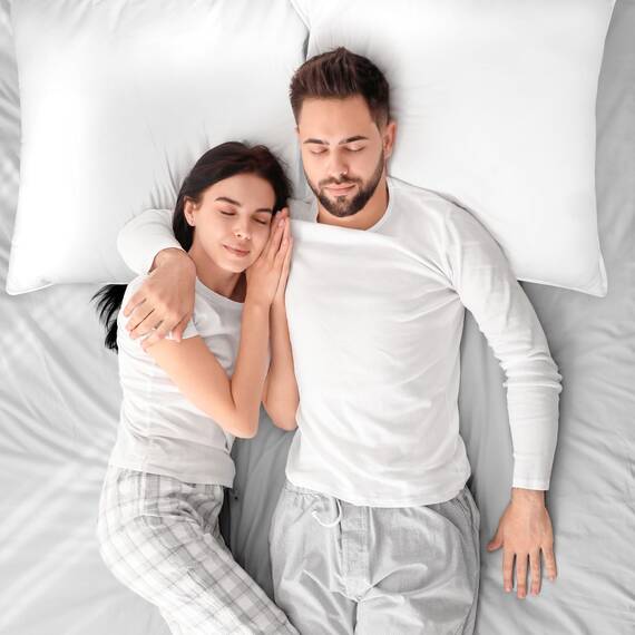 Utopia Bedding KopfKissen (2er Set), 80 x 80 cm Schlafkissen, Atmungsaktiv et Weich Kissen (Weiß)