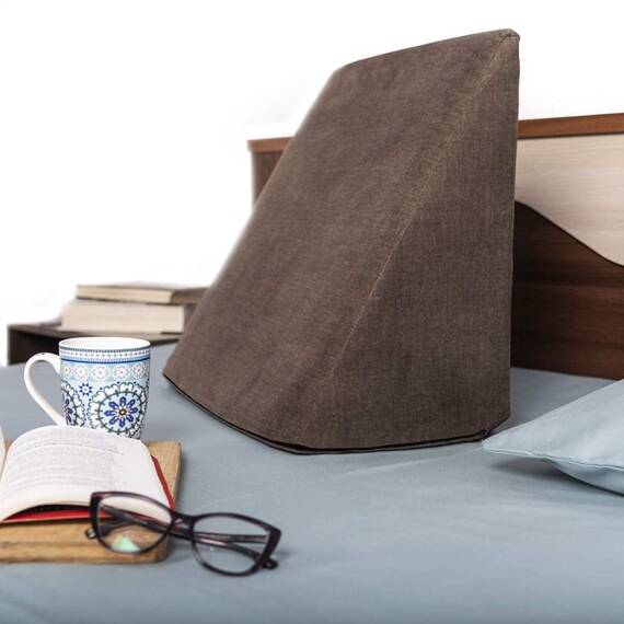 Wakefit Orthopädischer Keilkissen aus hochbelastbarem Schaumstoff und Memory-Schaum, mittlere Größe, 45,7 x 44,9 x 28,9 cm, Braun, 1 Stück