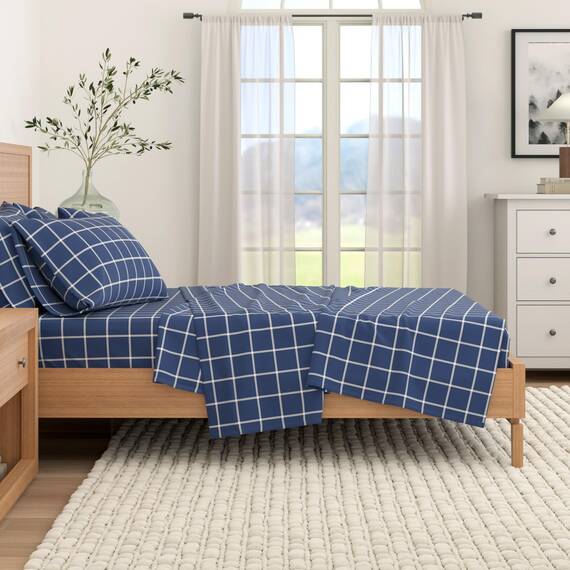 Great Bay Home Flanell-Bettwäsche-Set, California-Kingsize-Bett, 100 % türkische Baumwolle, doppelt gebürstet, bedruckt, ultraweich, gemütlich, 4-teiliges Bettwäsche-Set (Windowpane, Marineblau/Weiß)