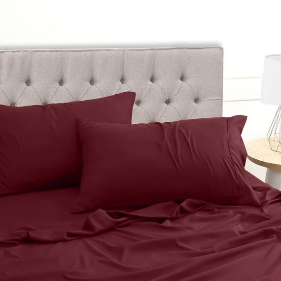 Utopia Bedding 4 Teilige Bettlaken Set 160x200 cm, Burgunderrot - Polyester Microfaser, Oeko-Tex Zertifiziert, 1 Spannbettlaken 160x200 cm, 1 Bettlaken 266x259 cm und 2 Kissenbezüge 50x75 cm