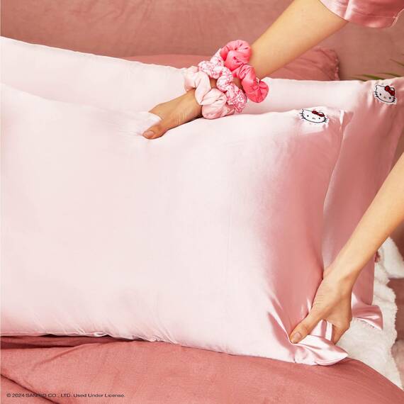Kitsch Kissenbezug aus Satin mit Hello Kitty-Motiv, Reißverschluss, gut für Haare, weicher als Seide, kühlend, maschinenwaschbar, knitterfrei, Kingsize, 48 x 91 cm, Rosa Kitty-Gesicht