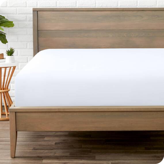 Bare Home Spannbettlaken für King-Size-Bett, Premium-Mikrofaser, ultraweiches 1800 Mikrofaser, knitterfrei, tiefe Tasche, 35 cm tief, King-Size-Spannbetttuch (Kingsize, Weiß)