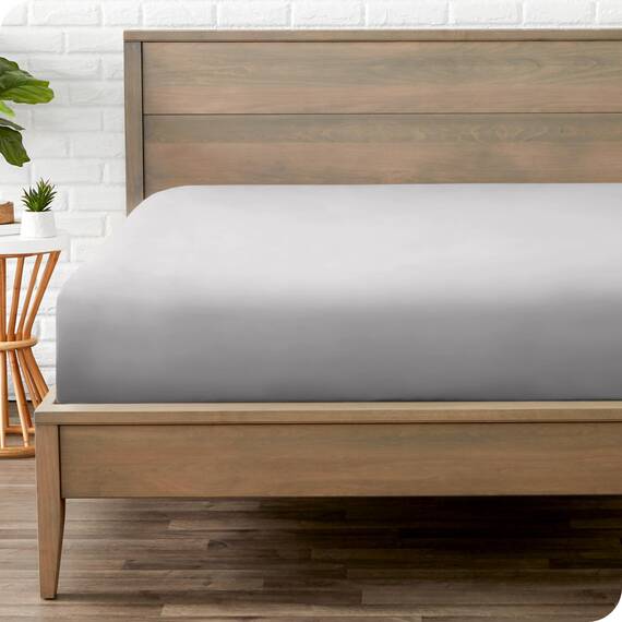 Bare Home Spannbettlaken für Super-King-Size-Betten – Premium 1800 ultraweiche Mikrofaser – ultraweich, knitterfrei – Tiefe Tasche – 35 cm tief (Super-King-Size, Hellgrau)