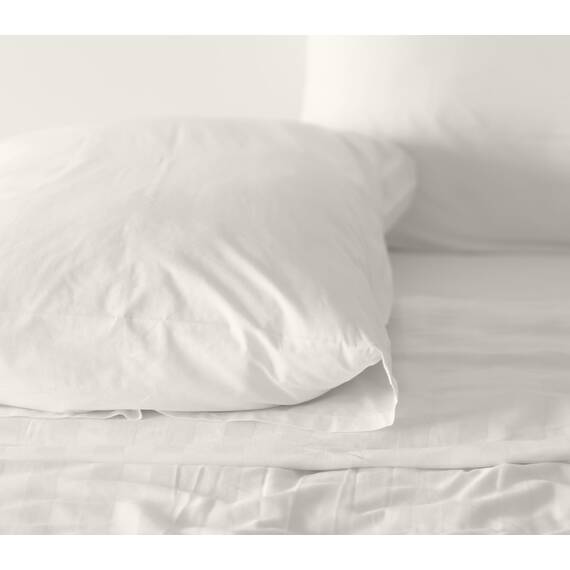 RUVANTI Bettlaken-Set aus 100% Baumwolle, atmungsaktive Perkal-Webart, 40,6 cm Tiefe Taschen, Hotelstandard, angenehm kühl, langlebig, einfarbig, Einzelbett XL, 3-teilig, Elfenbein