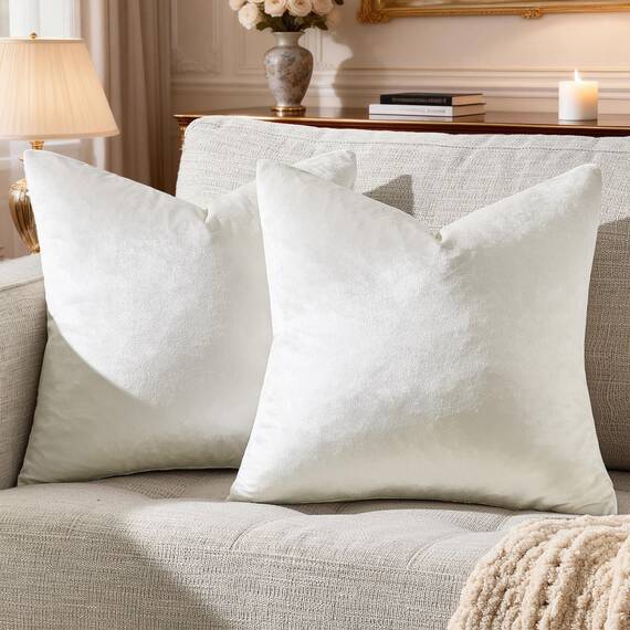 GIGIZAZA Samt-Kissenbezüge, 45,7 x 45,7 cm, weich, einfarbig, Beige, dekorativ, modern, Couch, kleine Kissenbezüge, Wohnzimmer, Schlafzimmer, Sofa, 2 Stück