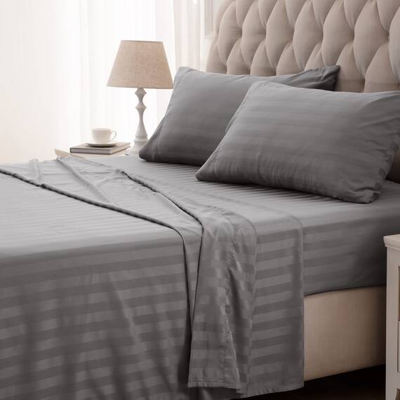 SLEEP ZONE Gestreiftes kühlendes Queen-Bettwäsche-Set – Spannbettlaken und Kissenbezüge-Sets 4-teilig – superweiches gestreiftes Bettlaken, pflegeleicht, Tiefe Tasche (Gull Grey, Queensize)