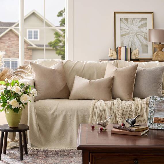 Gigizaza, dekorative Kissenbezüge, 66 x 66 cm, 2-er-Set, Samt, Boho, taupe, quadratisch, für Couch, für Sofakissen