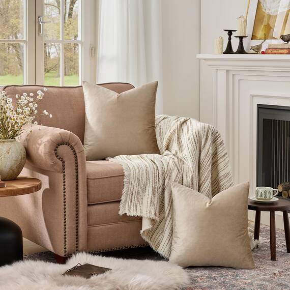 Gigizaza, dekorative Kissenbezüge, 46 x 46 cm, 2-er-Set, Samt, Boho, taupe, quadratisch, für Couch, für Sofakissen