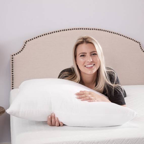 BioPEDIC 4er Pack Bettkissen mit eingebauter Ultra-Fresh Anti-Geruchs-Technologie, Standardgröße, weiß