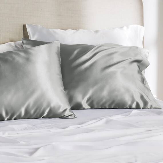 Luxus-Seiden-Satin-Kissenbezüge, Schönheit für Haut und Haar, 2 Stück in Standard-Größe von Bedsure, Microfaser, grau, Standard(50x75cm)