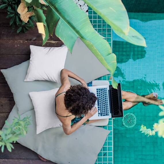 Utopia Bedding Wasserdichter Wurfkissenschutz (ohne Kisseneinsätze) mit Reißverschluss, 50,8 x 50,8 cm (2 Stück, weiß), Bettwanzensicher, Outdoor, Bett, Couch, dekorative Kissenbezüge
