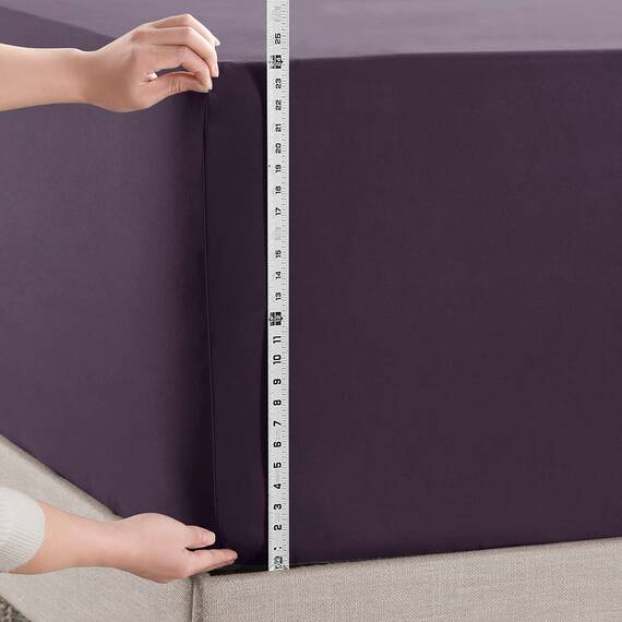 Empyrean Violettes Spannbetttuch, extra tiefe Tasche, Hotel-Luxus-Kingsize-Spannbetttuch, passend für 45,7 bis 61 cm große Matratzen, super weich, knitterfrei und atmungsaktiv, mit Eckbändern