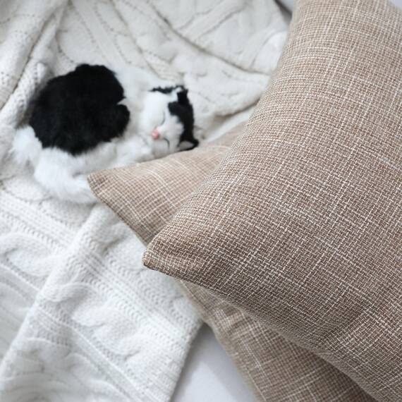 Kevin Textile Dekorativer Kissenbezug für Bett/Sofa, 66 x 66 cm (2 Stück, natürliches Leinen)