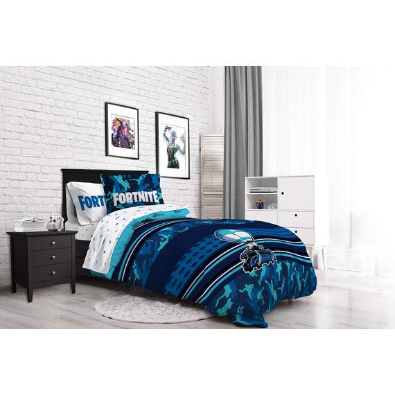 Fortnite Battle Bus Bettwäsche-Set für Doppelbett, 5-teilig, inkl. Wendedecke und Bettlaken, superweiche, lichtbeständige Mikrofaser, offizielles Fortnite-Produkt