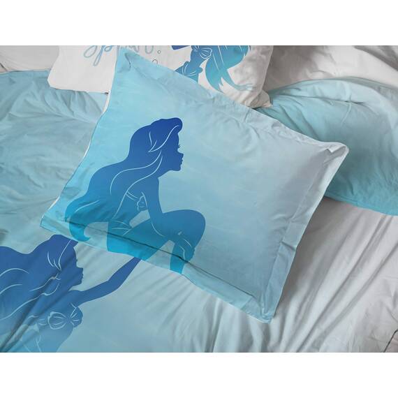 Jay Franco Disney The Little Mermaid Jewel 5 Piece Twin Bed Set - Includes Reversible Comforter & Sheet Set - Bedding Features Ariel - Super Soft Fade Resistant Microfiber (Official Disney Product)