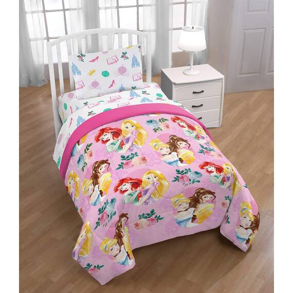 Jay Franco Disney/Pixar Incredibles Super Family 5 Piece Full Bed Set - Includes Reversible Comforter & Sheet Set - Super Soft Fade Resistant Polyester - (Official Disney/Pixar Product)