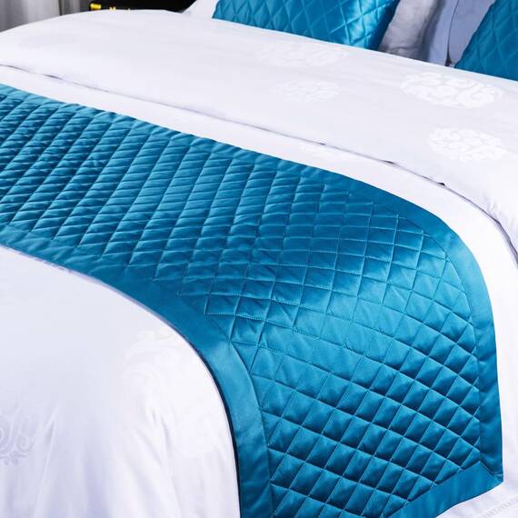 QRGMKL Neue einfarbige Bettläufer weiche, hautfreundliche Bettschals Hochpräzise geometrische Jacquard-Bettwäsche-Schutz-Tagesdecke für das Heimschlafzimmer Hotel-Blue C||180X50cm for 1.2m Bed