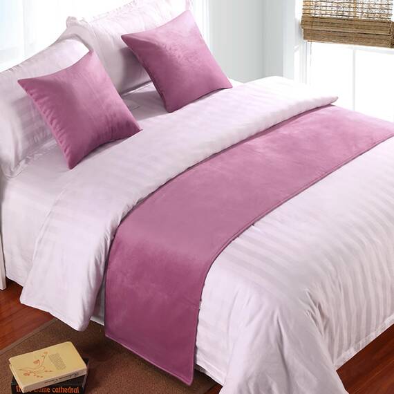 QRGMKL Premium Samt Bettläufer Tagesdecke, weich kein verblassender Bettschal Läufer für Schlafzimmer Hochzeitszimmer Home Hotel Bettwäsche Dekorationen-Pink||240X50cm for 1.8m Bed