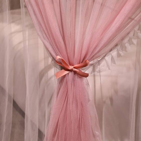 VETHIN Betthimmel mit 4 Ecken, mit Rüschen, doppellagig, gemütlich, Moskitonetz mit 4 Öffnungen, für Mädchen und Erwachsene, Schlafzimmer-Dekoration (Rosa/Weiß, 149,9 cm B x 208,3 cm L x 208,3 cm x
