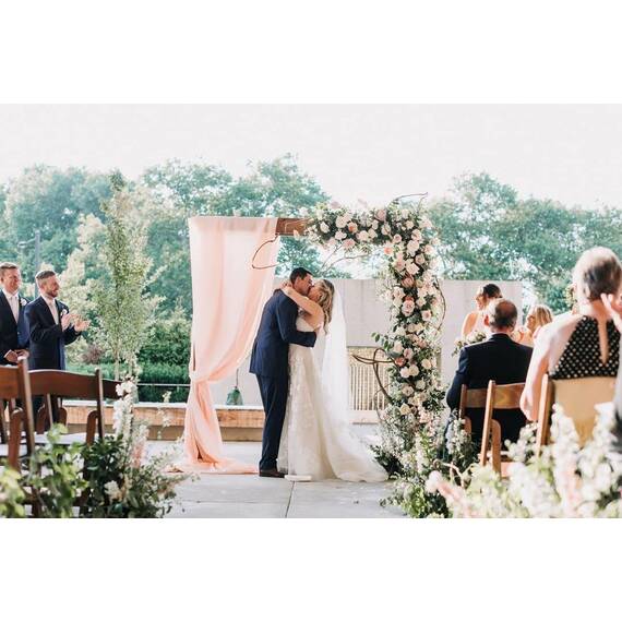 2 Panels 6 Yards Arch Drapes White&Light Peach Chiffon Arches Fabric Summer Wedding Arch Backdrop for Ceremony Arbor