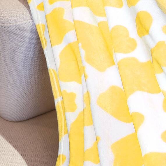 HSEEC Gelbe Plüschdecke, Überwurf, Kuhmuster, weiches Fleece-Flanell, kleine Überwurfdecke für Couch, 152,4 x 203,2 cm