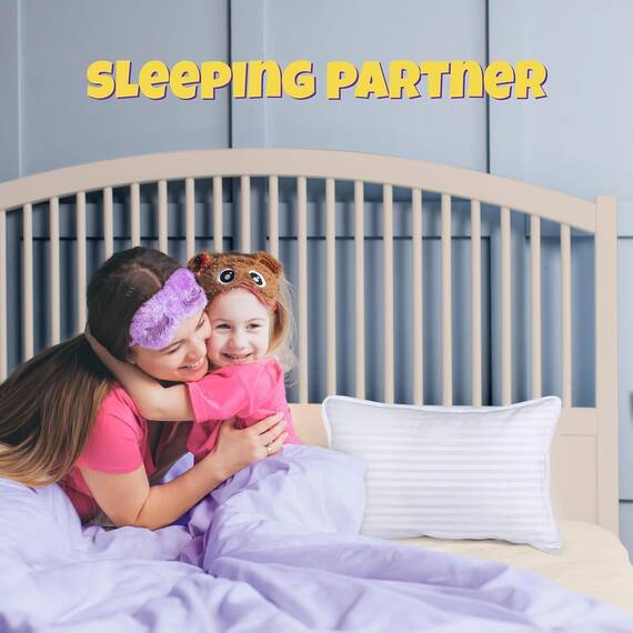 Utopia Bedding Kopfkissen Kleinkind 33 x 45 cm, 2er Set Kinderkopfkissen, Atmungsaktiv Polybaumwolle Gewebe, Kinderkissen zum Schlafen, Kissen für Kleinkinder, Für Kinder ab 2 Jahren (Weiß)