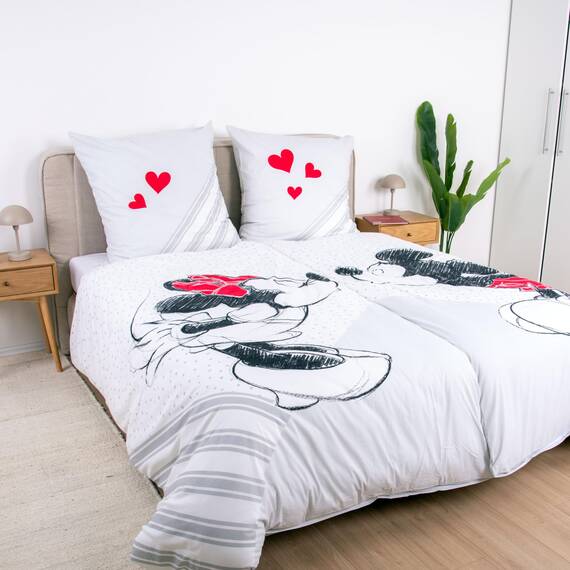 Herding Mickey & Minnie Mouse Partnerbettwäsche-Set, 2 x Kopfkissenbezug 80 x 80 cm, 2 x Bettbezug 135 x 200 cm, Mit leichtläufigem Reißverschluss, 100% Baumwolle/Renforcé