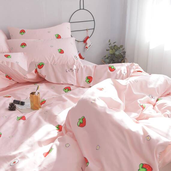 AOJIM Strawberry Bettwäsche-Set für Kinder und Erwachsene, Queen-Size-Größe, 100% Baumwolle, Anime-Design, 3-teilig mit Reißverschluss, 1 süßer, weicher Bettbezug und 2 Kissenbezüge für