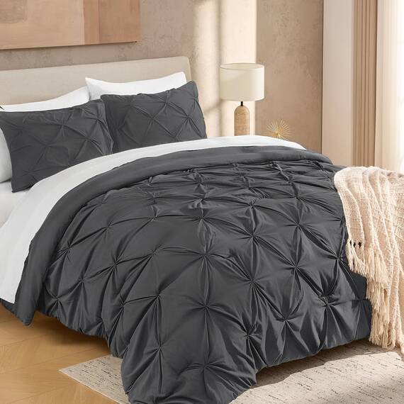 Andency California King Bettdecken-Set mit Quetschfalten, 3-teilig, Übergröße, King-Size-Bettdecke, 267 x 248 cm, Mikrofaser-Daunen-Alternative, dunkelgrau