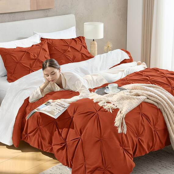 Andency Bettwäsche-Set für King-Size-Betten, Terrakotta, 3-teilig, Quetschfalten, Ganzjahres-Bettwäsche-Set, weiche, leichte Mikrofaser-Daunen-Alternative, Burnt Orange