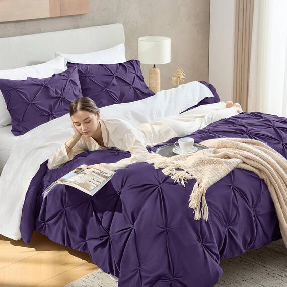 Andency California King Bettdecken-Set mit Quetschfalten, 3-teilig, Übergröße, King-Size-Bettdecke, Mikrofaser, Daunen-Alternativ-Bettwäsche-Set, 277 x 248 cm, Violett