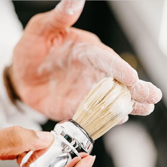 Proraso Rasierpinsel, Professioneller Rasurpinsel mit Naturborsten und verchromtem Kunststoffgriff für die Verwendung mit Proraso Rasiercreme, Made in Italy