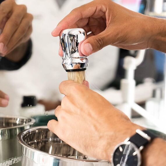 Proraso Rasierpinsel, Professioneller Rasurpinsel mit Naturborsten und verchromtem Kunststoffgriff für die Verwendung mit Proraso Rasiercreme, Made in Italy