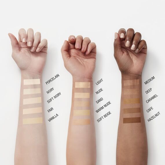 Maybelline Fit Me! Concealer Nr. 10 Light, flüssiger Concealer, kaschiert Hautunebenheiten, hellt dunkle Stellen im Gesicht auf, für wache Augen und einen makellosen Teint, 6,8 ml