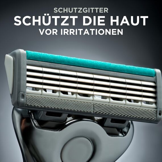 Wilkinson Sword Quattro Titanium Rasierklingen mit Herren Rasierer (sortiert Edition nicht wählbar) 8 St